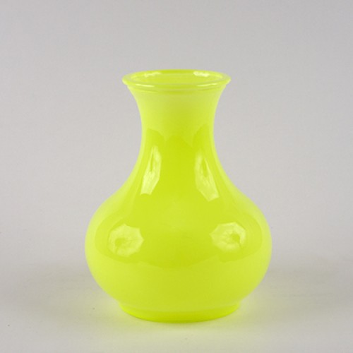 Ваза 92-008-1-20 см. лайм.опак.